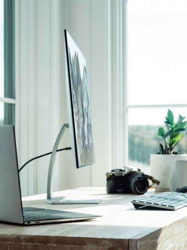 xps g2E2NQ5SWSU unsplash